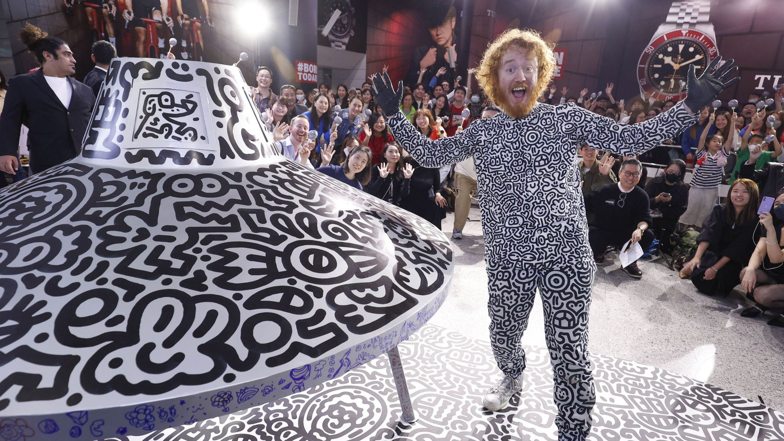 MTR partners Mr Doodle to showcase creativity with live doodling performance