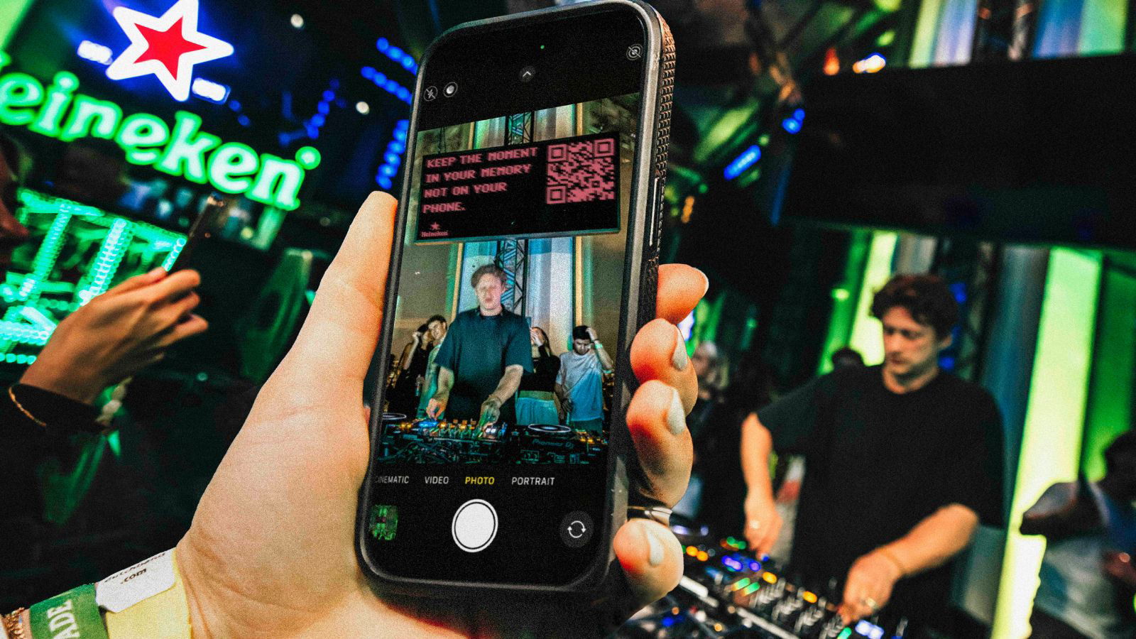 Heineken hides messages at music events globally to minimise phone usage