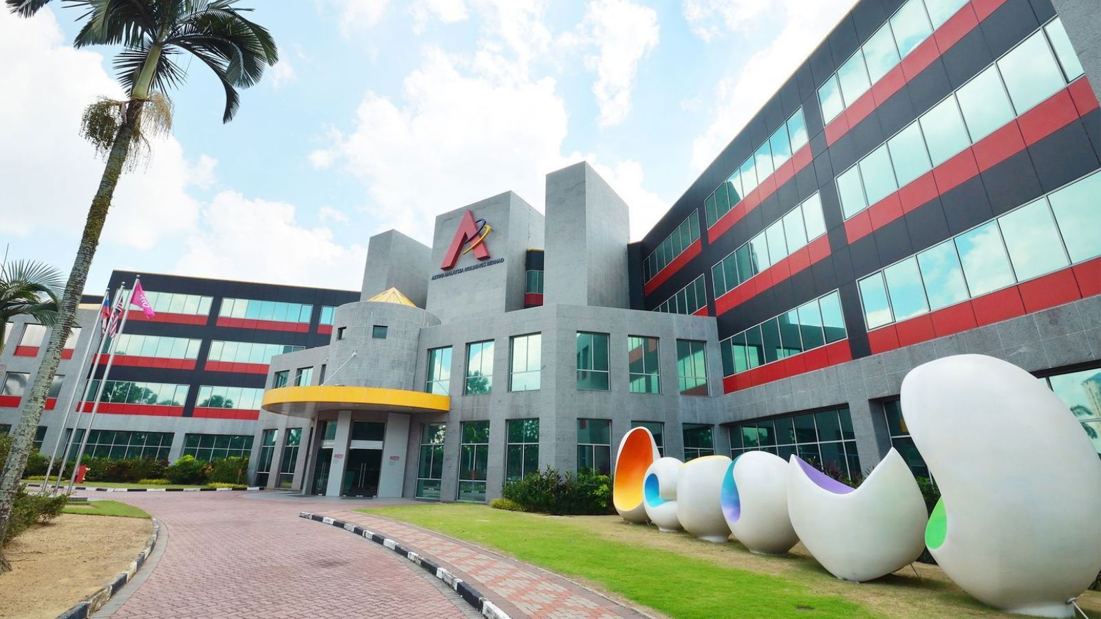 Astro's Q1 profit falls 21% on lower adex revenue