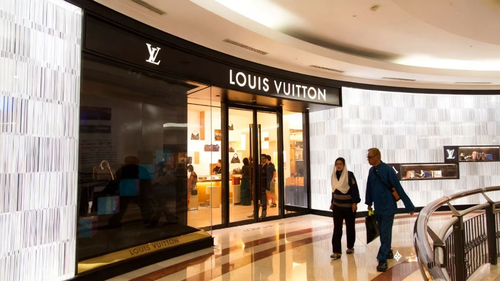 LVMH to launch major stores in Beijing